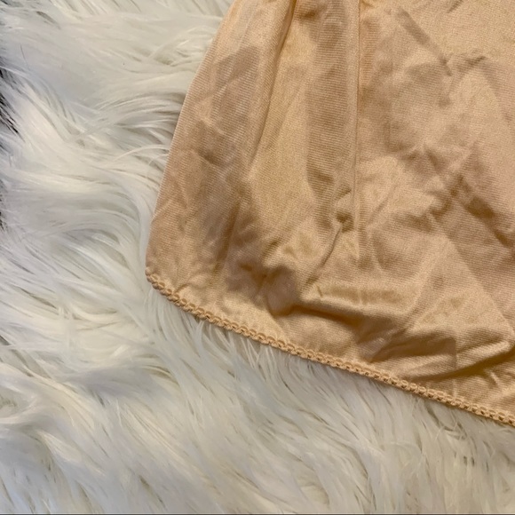 Jezebel Renee of Hollywood Nude Sheer Bustier - Picture 8 of 14